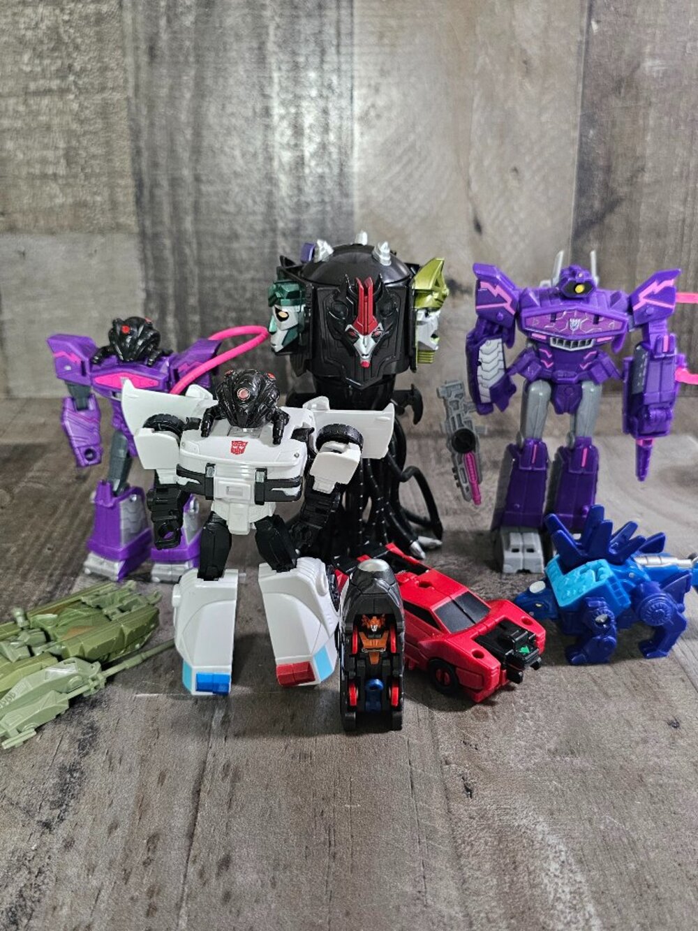 Transformers Lot of 8 Toys Bumblebee Cyberverse Adventures Quintesson Invasion